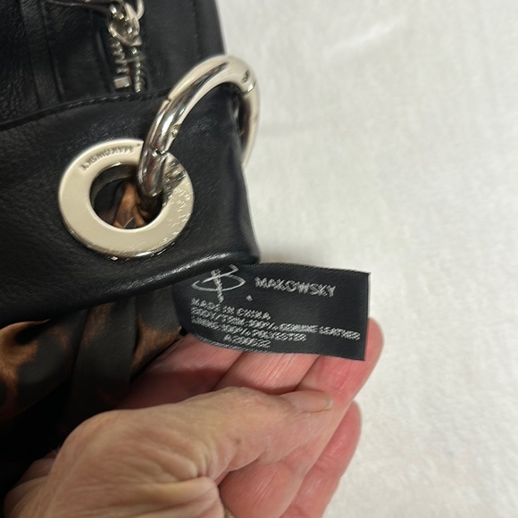 B. Makowsky Durango Soft Leather Convertible Crossbody Shoulder Handbag Black - Picture 8 of 14